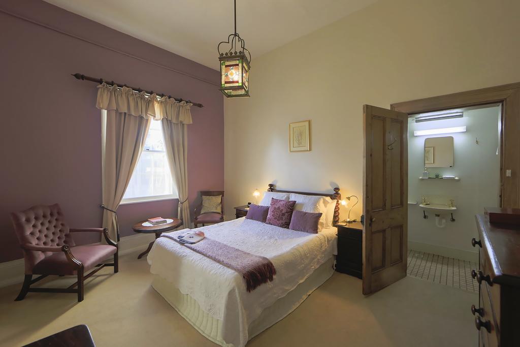 The Racecourse Inn Longford ภายนอก รูปภาพ