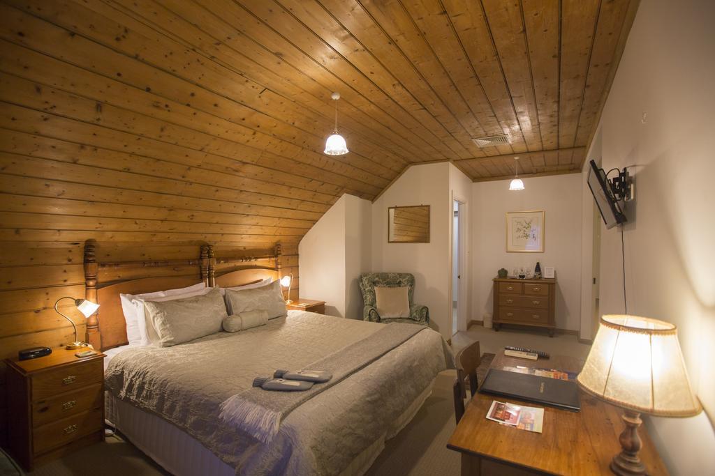 The Racecourse Inn Longford ภายนอก รูปภาพ
