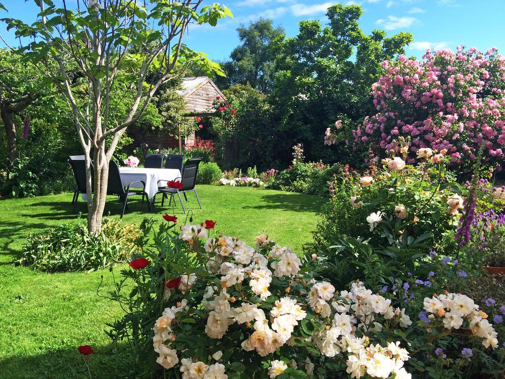 The Racecourse Inn Longford ภายนอก รูปภาพ