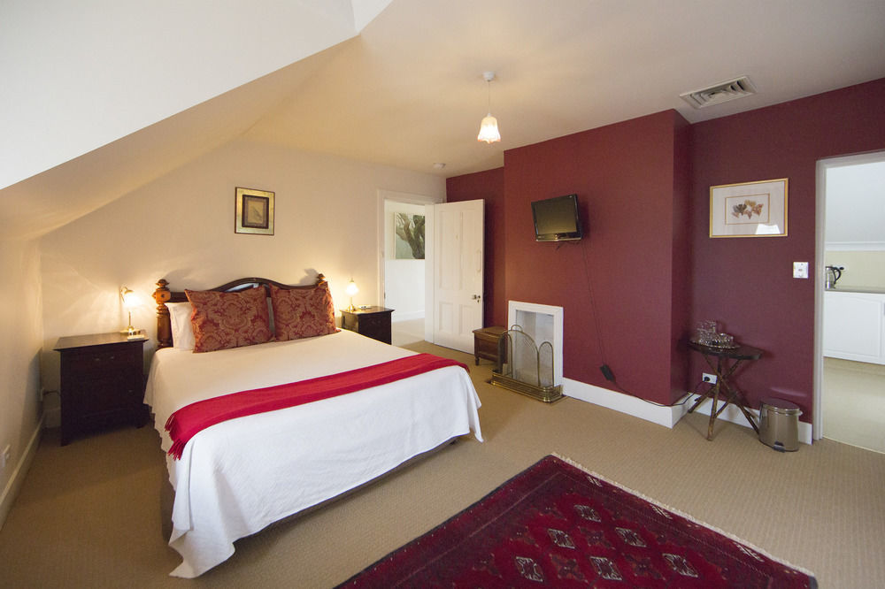 The Racecourse Inn Longford ภายนอก รูปภาพ