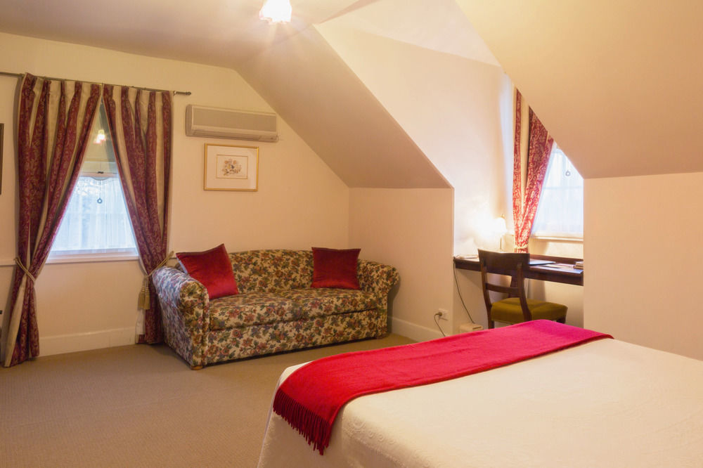 The Racecourse Inn Longford ภายนอก รูปภาพ